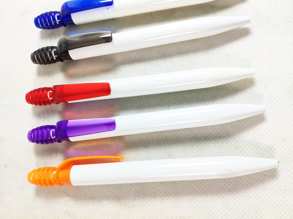 custom-plastic-balls-pens-BP201129-2.jpg